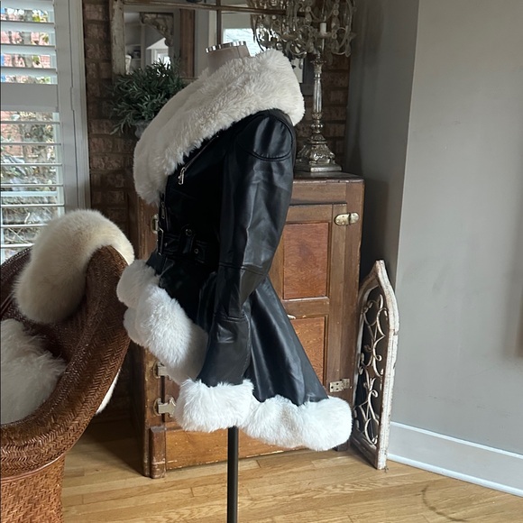 AKIRA BABY IT'S COLD OUTSIDE FUR TRIM MOTO HI LOW BELT MEDIUM EXCELLENT - Picture 5 of 10